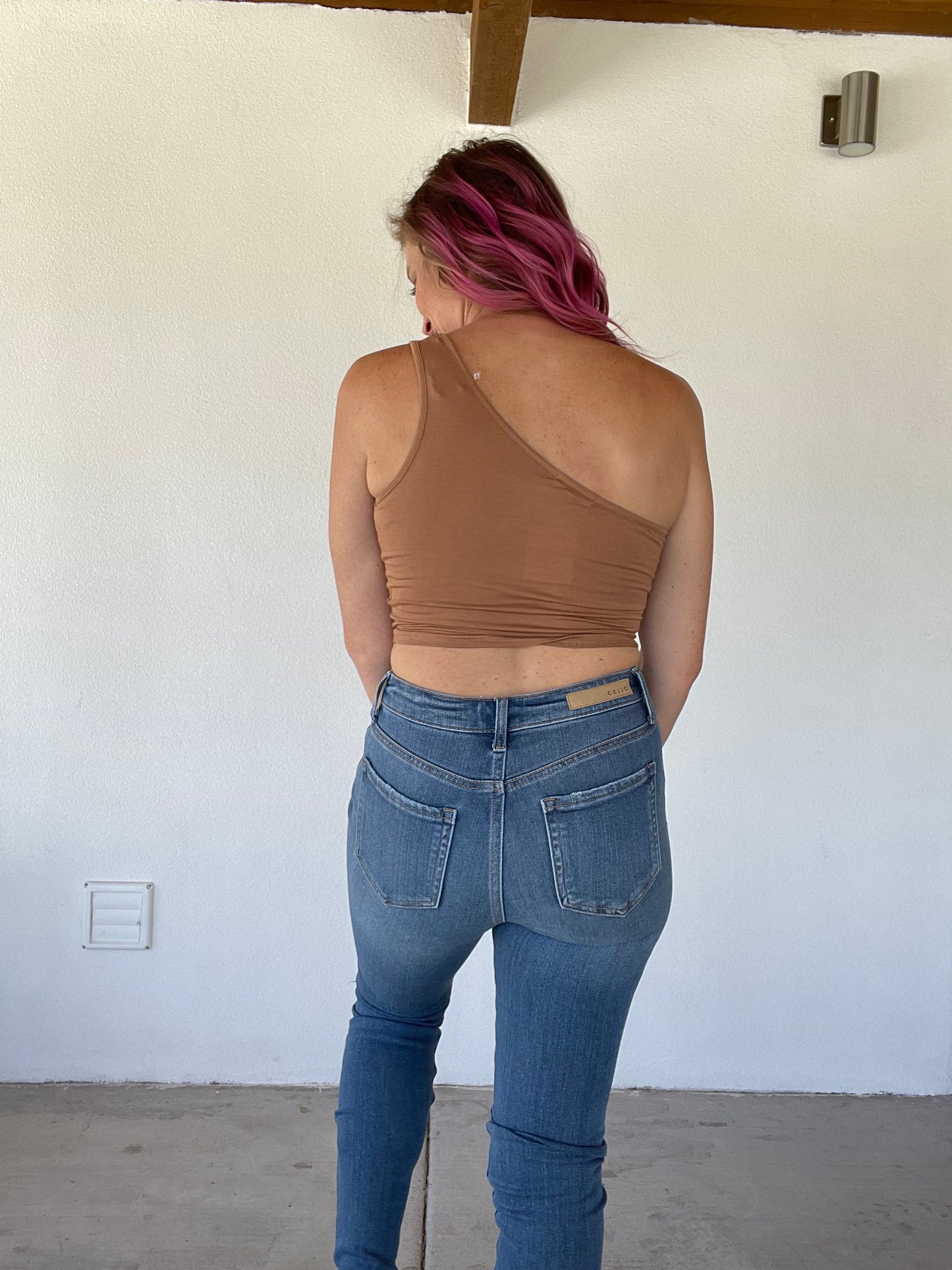 The One Shoulder Cut Out Tank